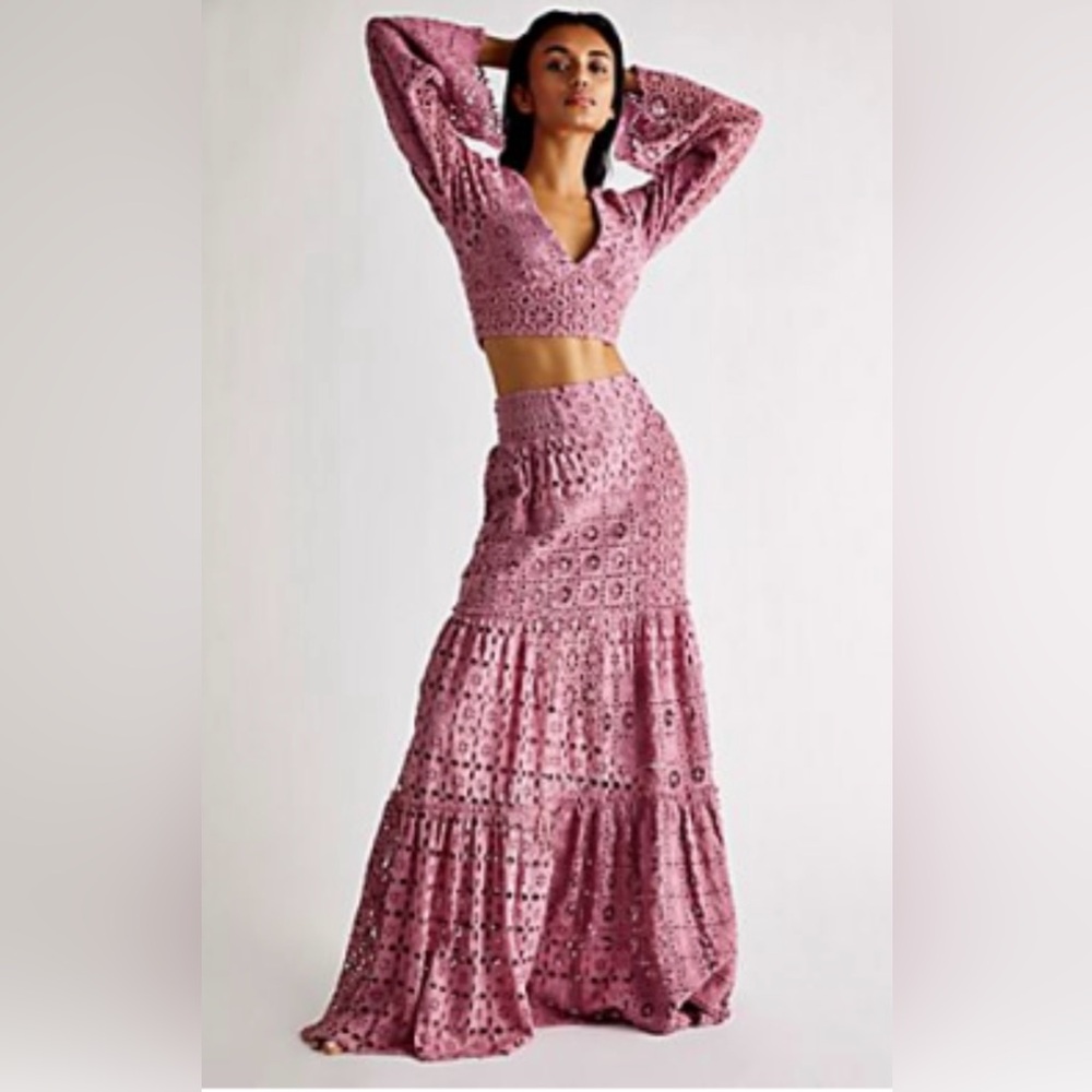 FREE PEOPLE ONE YESENIA SET  RASPBERRY CREAM SIZE XS
